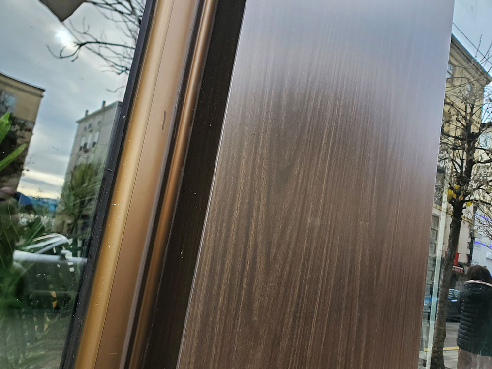 Revestimiento de fachada en composite madera instalado en Santander